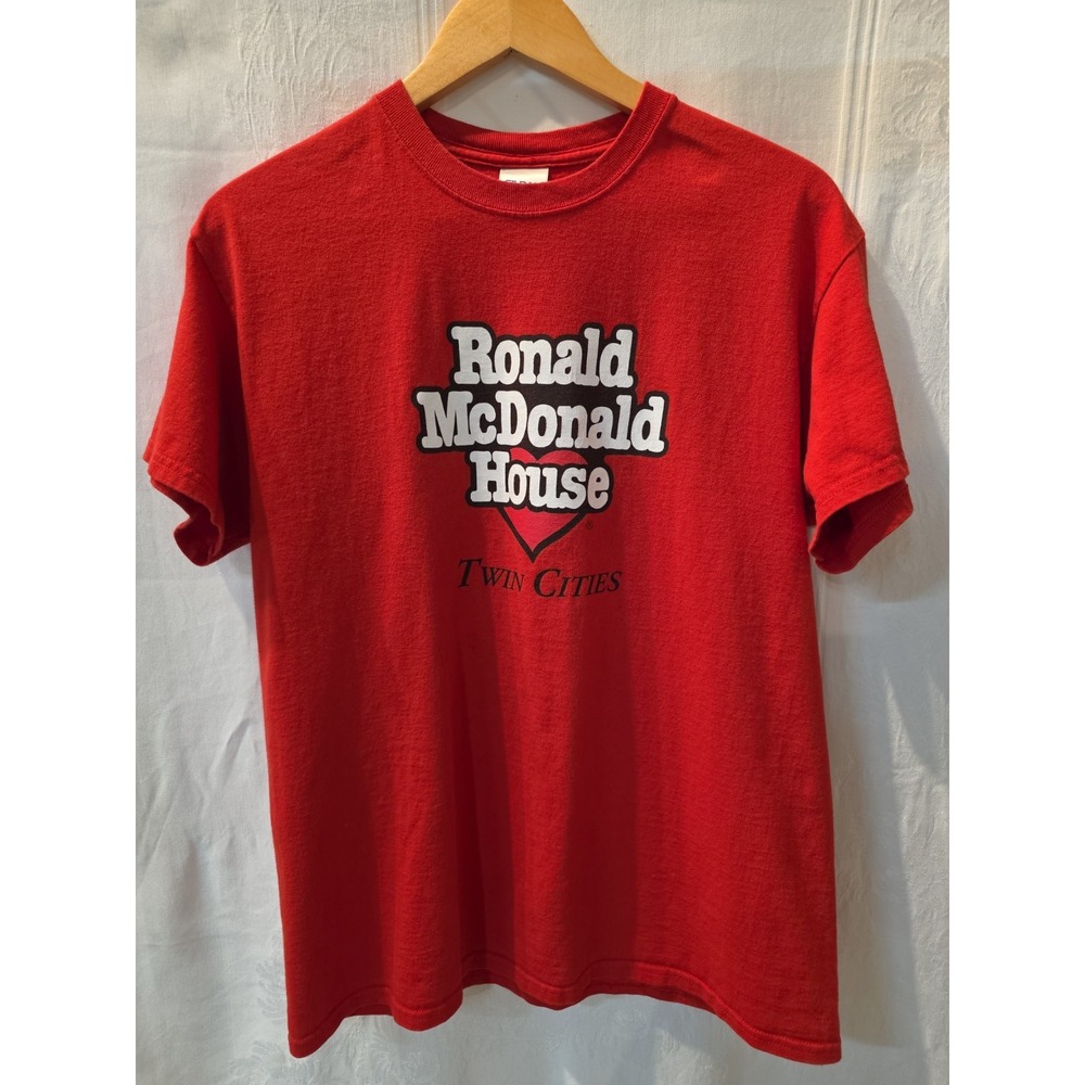 Vintage Tee Ronald McDonald house Red Retro T-Shirt Size M